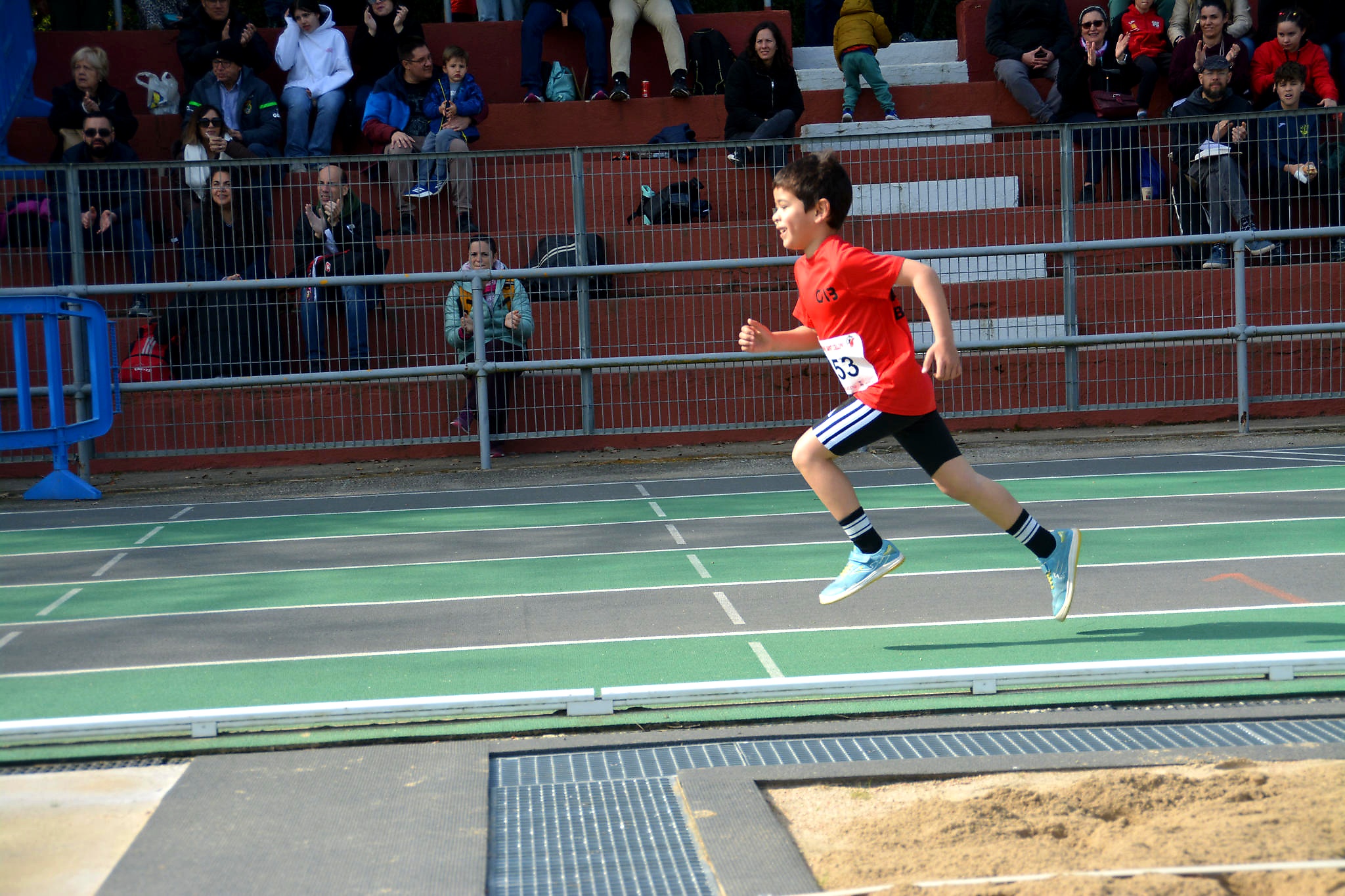 Club Atletisme Badalona - Escola